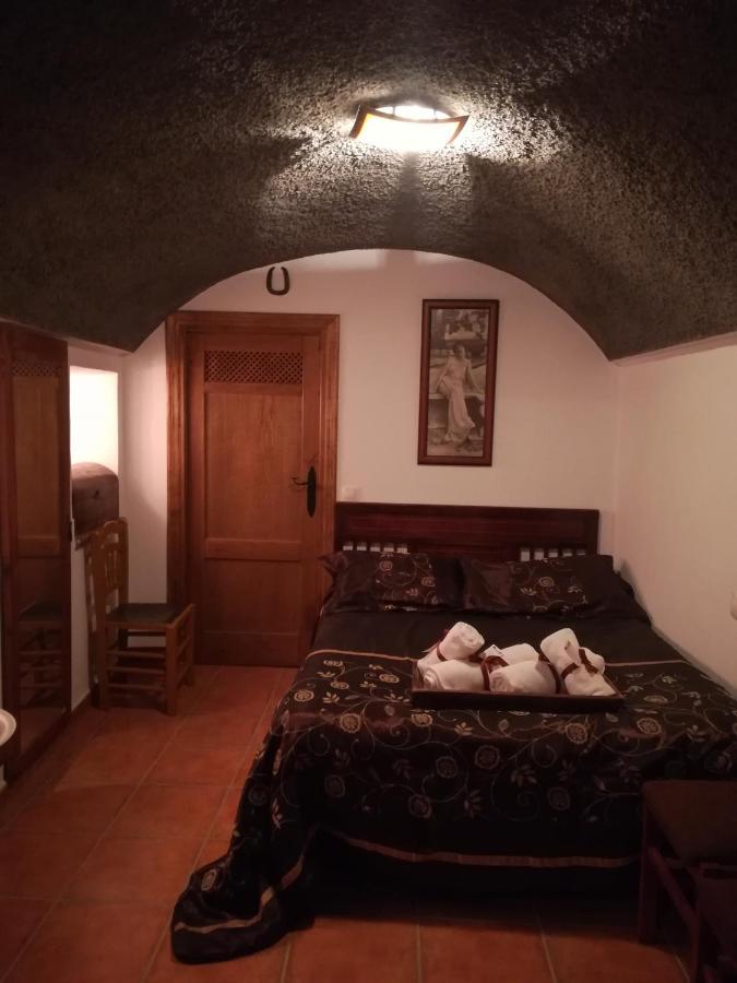 Cueva El Murallon Benamaurel Exteriör bild